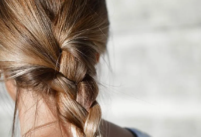 Hassle-free Hairstyles for Working Moms