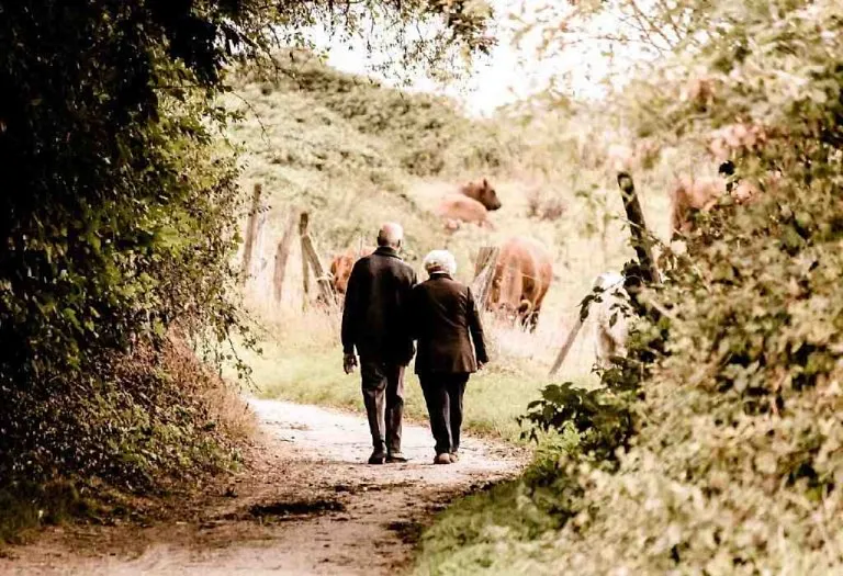 Love in the Air? 5 Awesome Reasons to Head on a Romantic Vacation