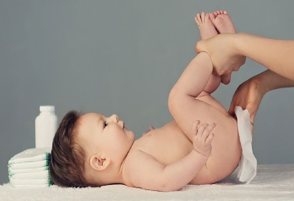 This Mom Has Found an Amazing Trick To Make Diaper Changing a LOT Easier!