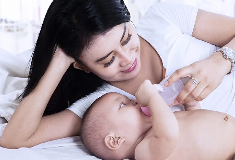 Do Breastfed or Formula-Fed Babies Need Water? Doctors Advise Every Mom Must Follow This Rule