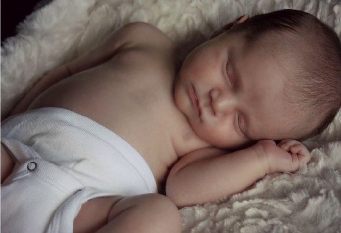 your newborn babys sleeping needs