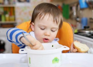बेबी और बड़े बच्चों के लिए चिकन सूप की टेस्टी रेसिपी