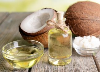 गर्भावस्था के दौरान स्ट्रेच मार्क्स के लिए नारियल तेल – फायदे और उपयोग गर्भावस्था के दौरान स्ट्रेच मार्क्स के लिए नारियल तेल - फायदे और उपयोग