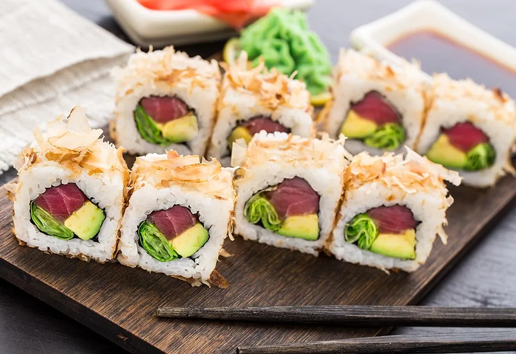 Tuna Sushi Roll