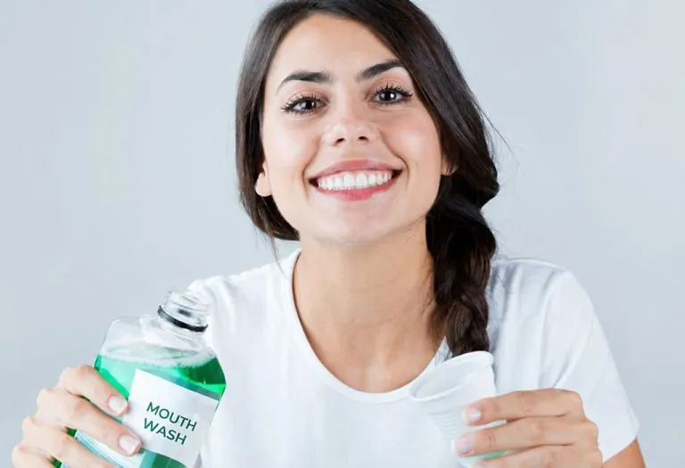 Mouthwash in Pregnancy – Risks and Precautions
