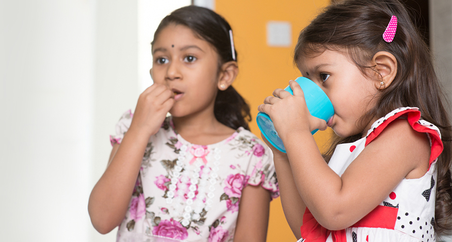5 Simple Ways to Switch Your Kids to a Big-Kid Cup