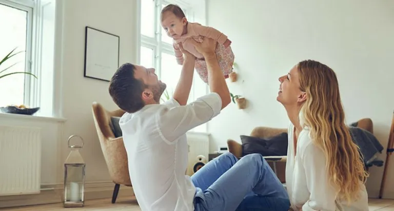 5 Common Ways Of Playing With Babies That Are Actually Very Dangerous!