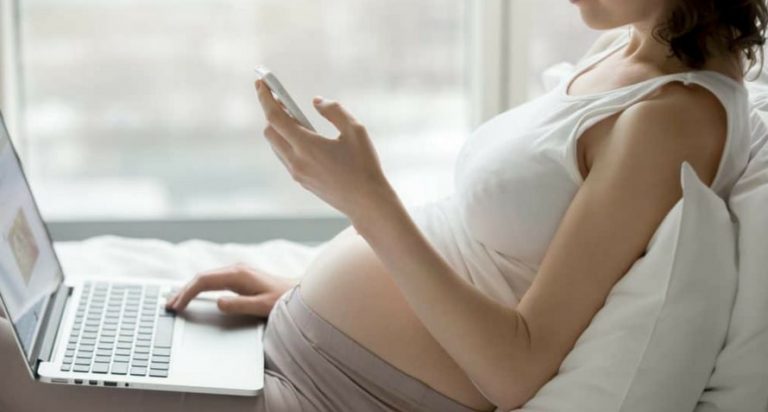 5 Gadgets to Avoid During Pregnancy