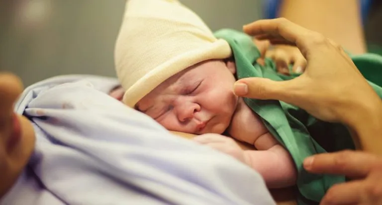 Doctors Reveal 7 Common Beliefs About C-Sections That Are TOTALLY False!