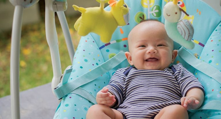 Infant Swings and Your Baby - A Complete Guide
