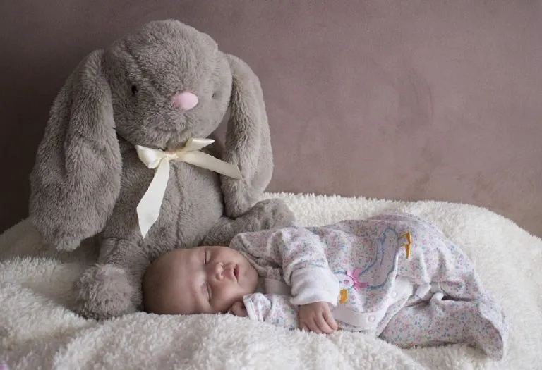 Sleep and Feeding Schedule For Your Four Months Old
