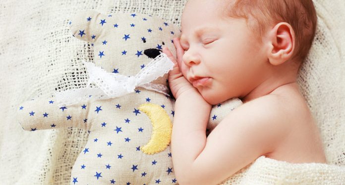 try this simple doctor recommended solution to help your baby sleep peacefully during the afternoon or night