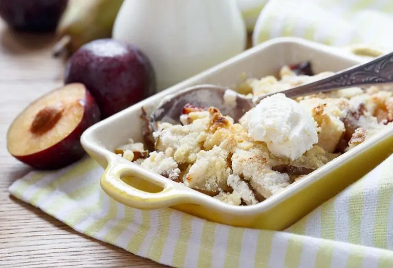 Plum and Pear Crumble