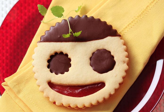chocolate dipped face cookies recipe