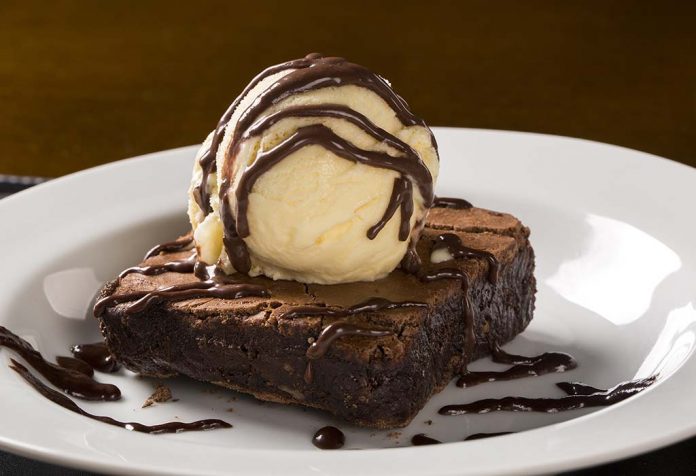 bourbon biscuit brownie with vanilla ice cream recipe