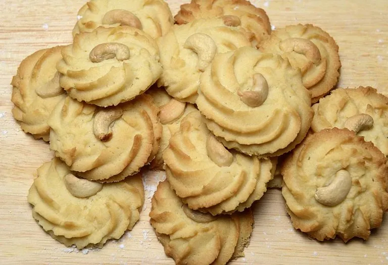 Cardamom Swirl Butter Cookies