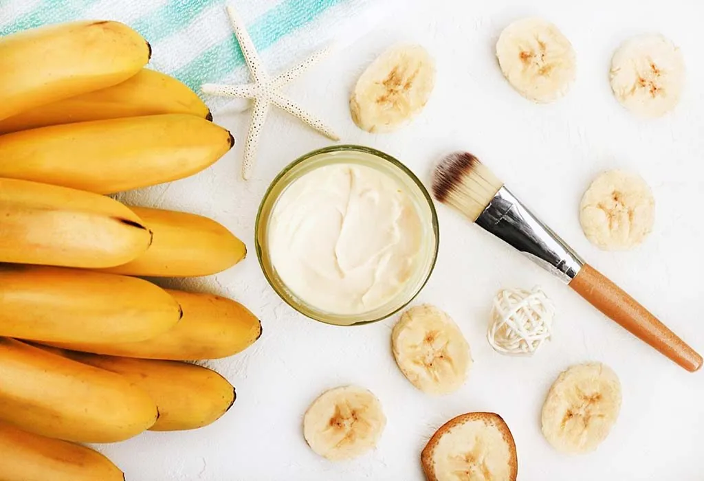 banana mask effectively moisturizes
