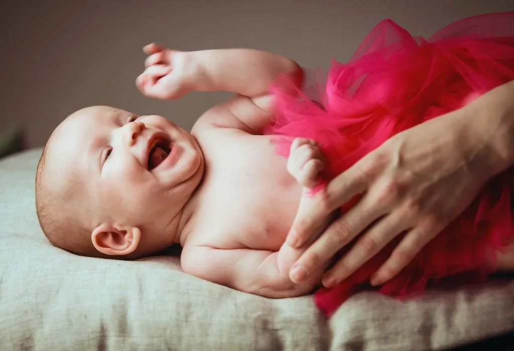 your baby will be flexing her arms and legs at 0-3 months
