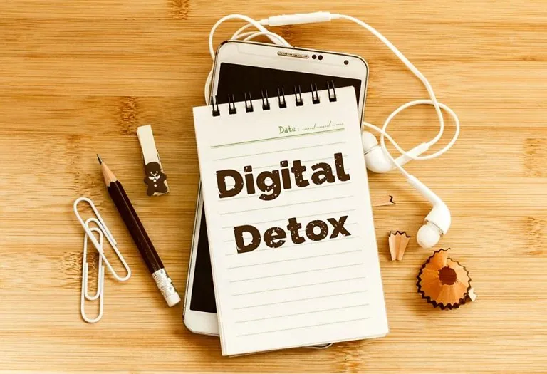 6 Reasons Why You Should Try Digital Detox for Your Mental Well-being