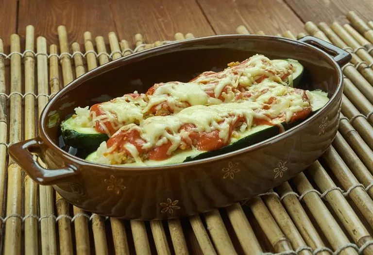 Cheesy Zucchini Boats