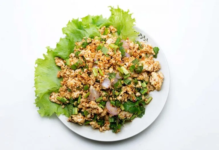 Thai minced chicken salad
