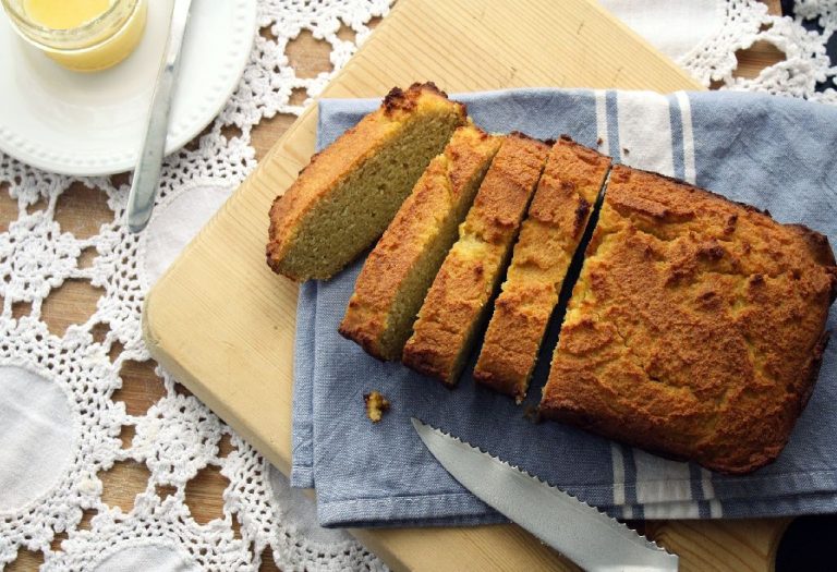 Two Best Gluten-Free Christmas Cake Recipes