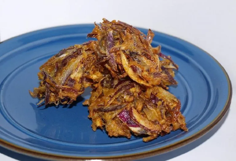 Onion Fritters / Pyaz ke Pakode