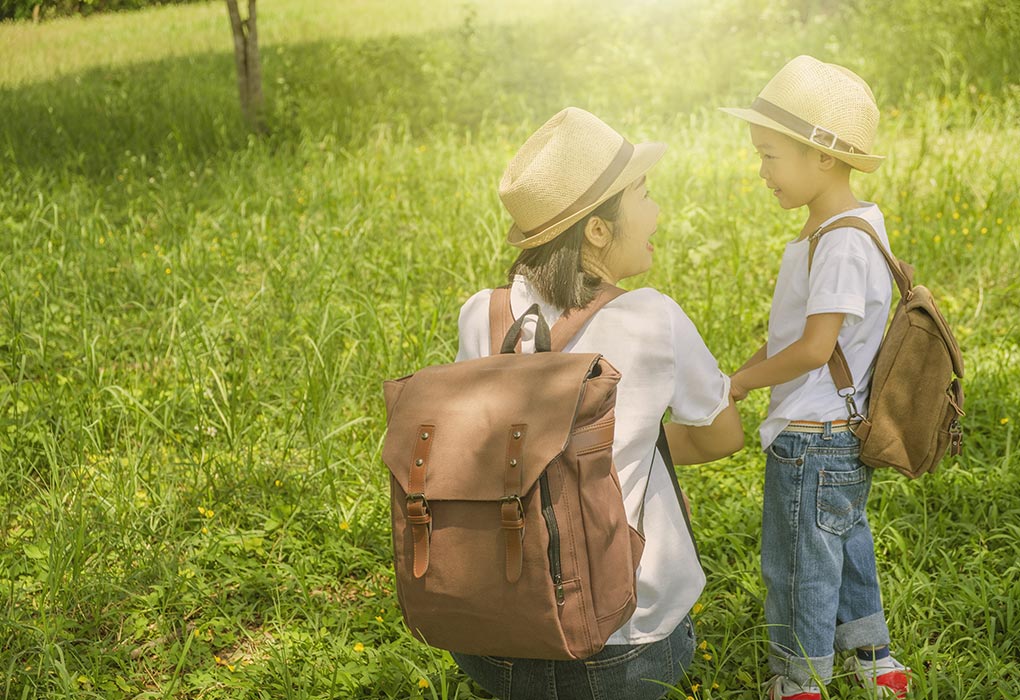 Travel helps improve communication between parent and child