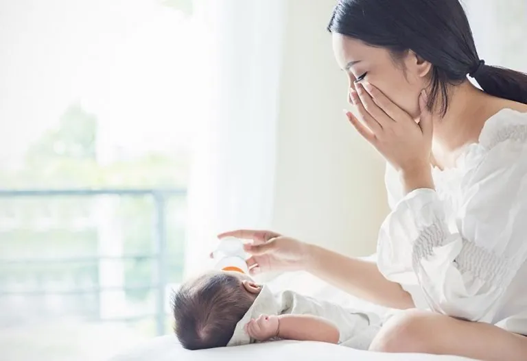 Fighting Away Postnatal Depression With Positivity and Strong Will For Your Baby and You
