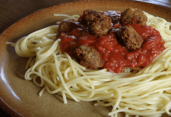 Spaghetti with meat balls and sauce