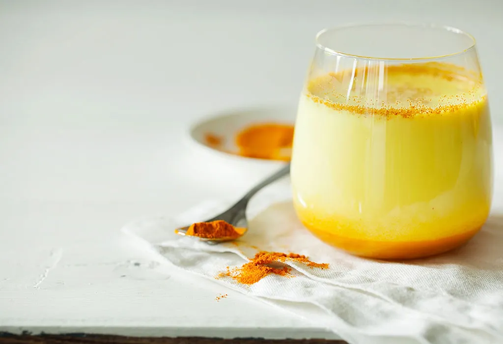 Turmeric milk for hives