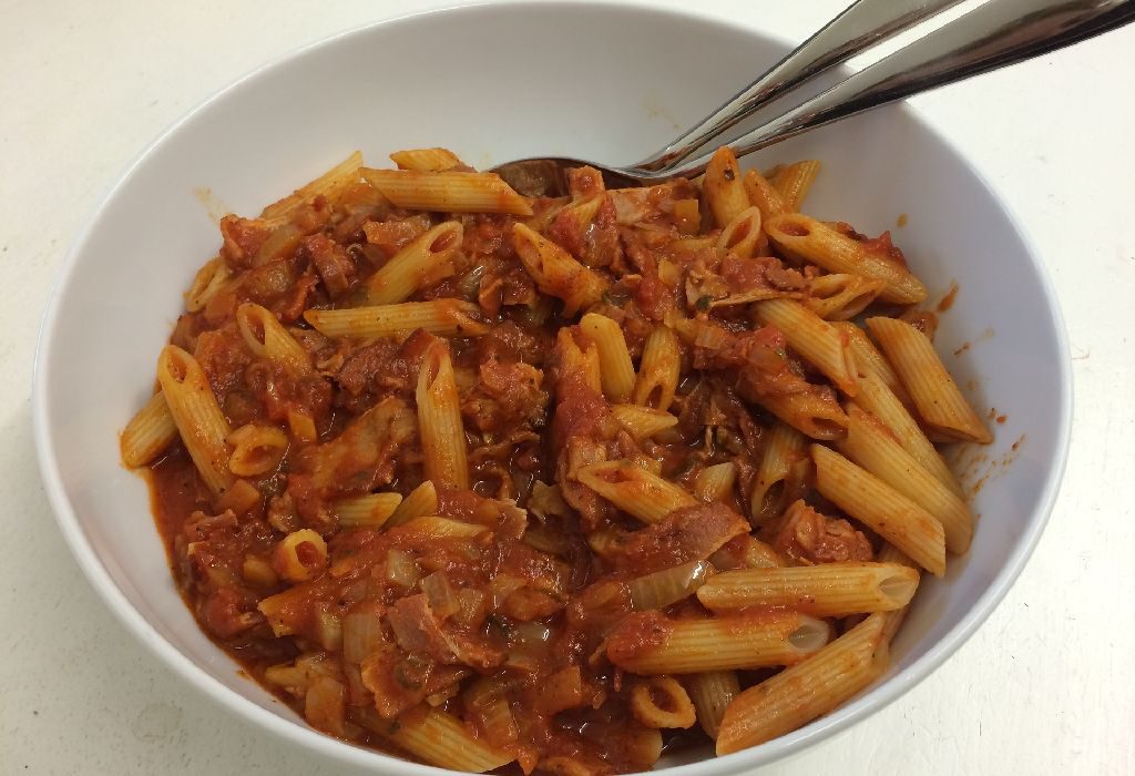 Penne Pasta in Curry Sauce