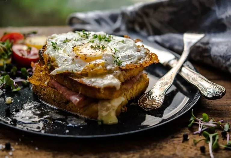 Egg White Omelette Sandwich