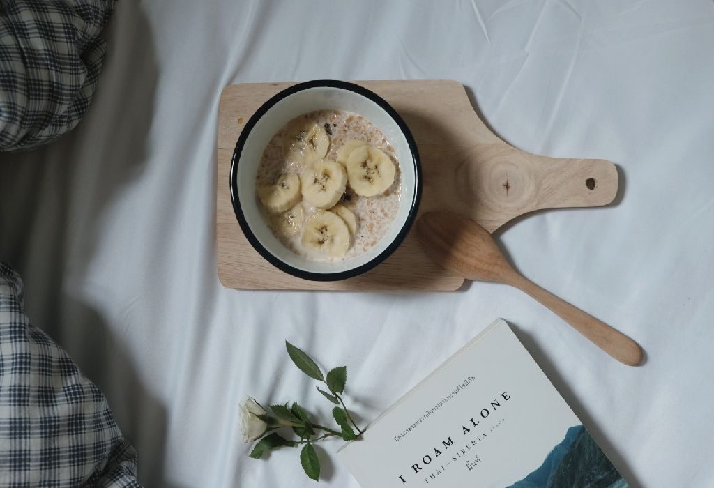 Oats porridge with banana