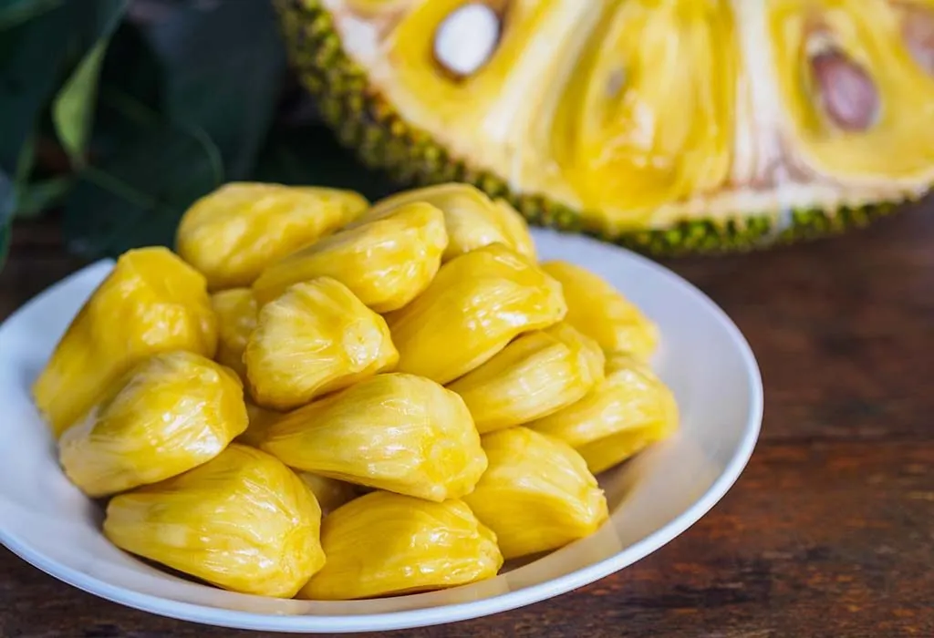 Precautions to Take While Eating Jackfruit During Lactation