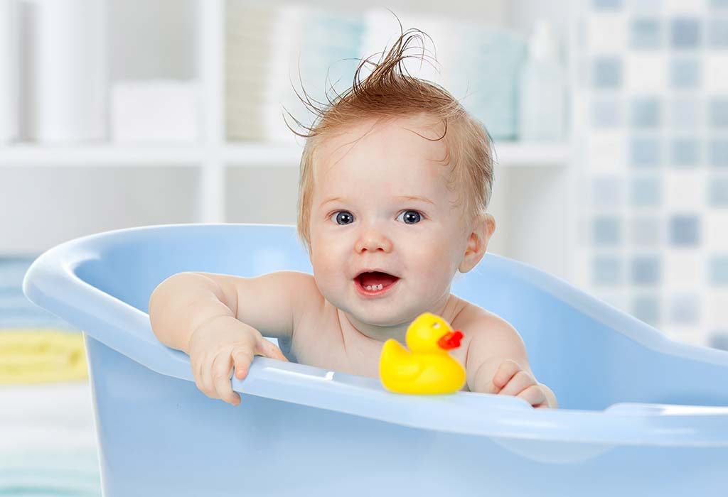 how warm should newborn bath be