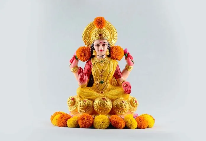 50 Hindu Goddess Lakshmi Names for Baby Girl