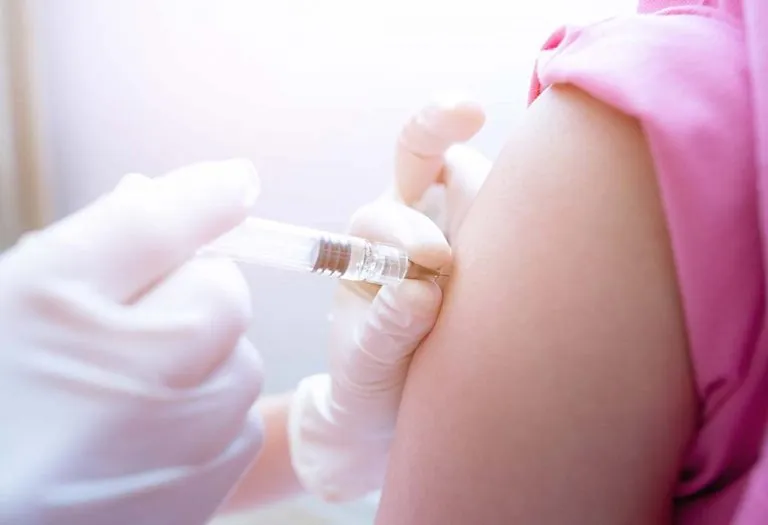 Vaccines for New Parents - How to Keep up With Your Own Shots After You Have a Baby