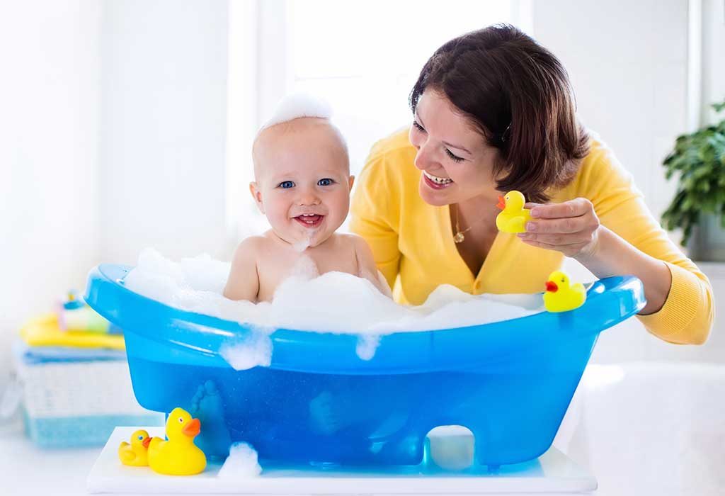 baby play bath