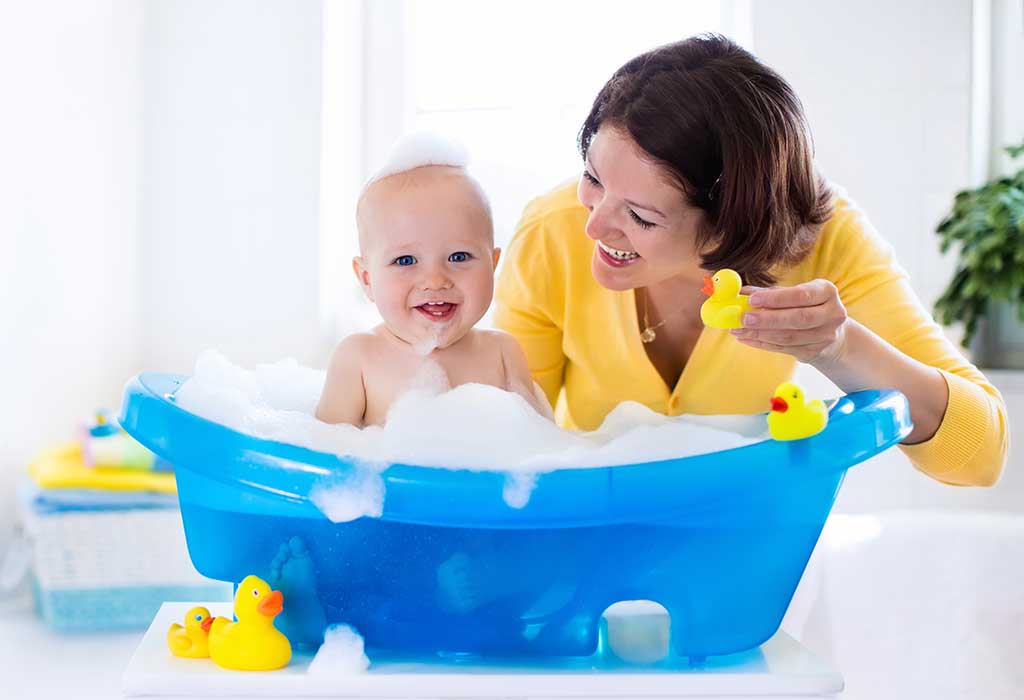 water-play-for-babies-and-toddlers-benefits-activities-precautions