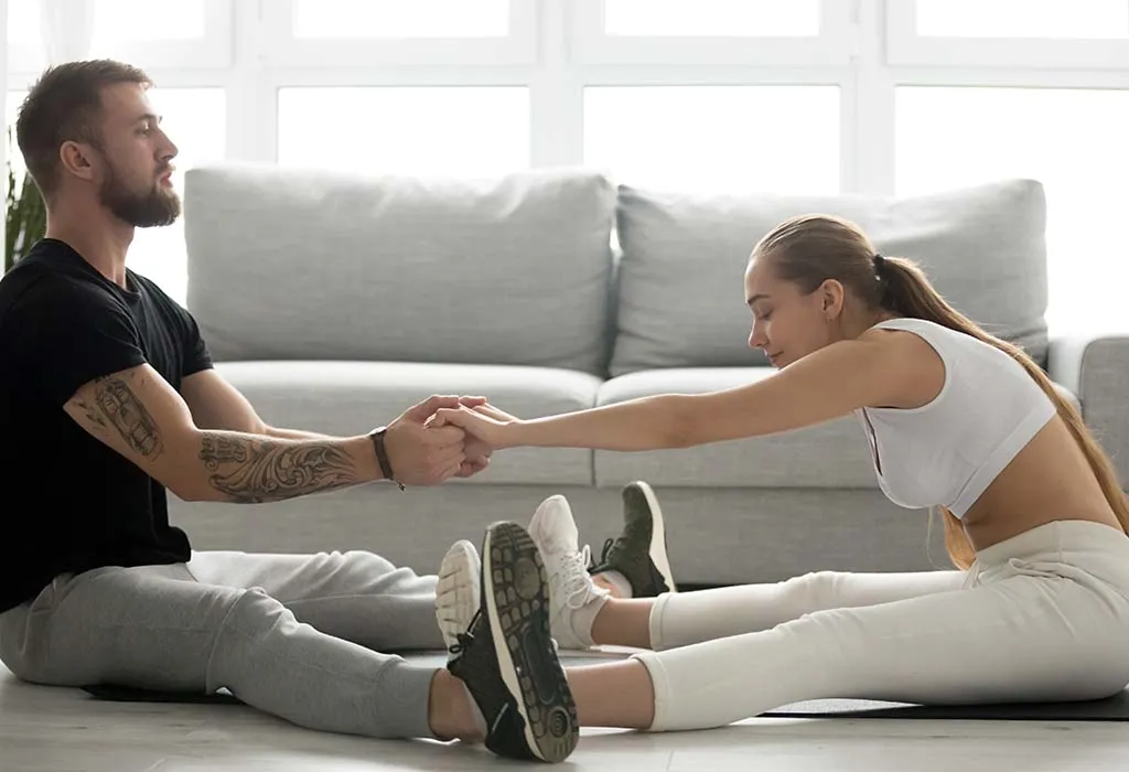 5 Easy Partner Yoga Poses to Strengthen a Relationship