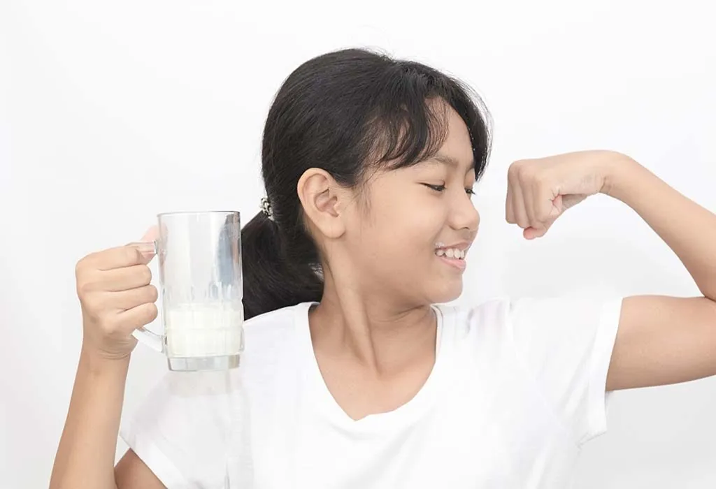 10 Super Benefits of Drinking Milk at Night