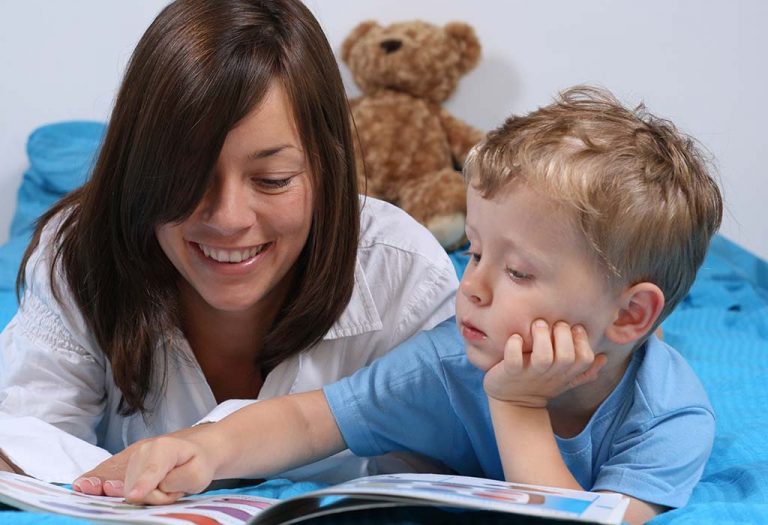 What Should a 3 Year Old Child Know Academically?
