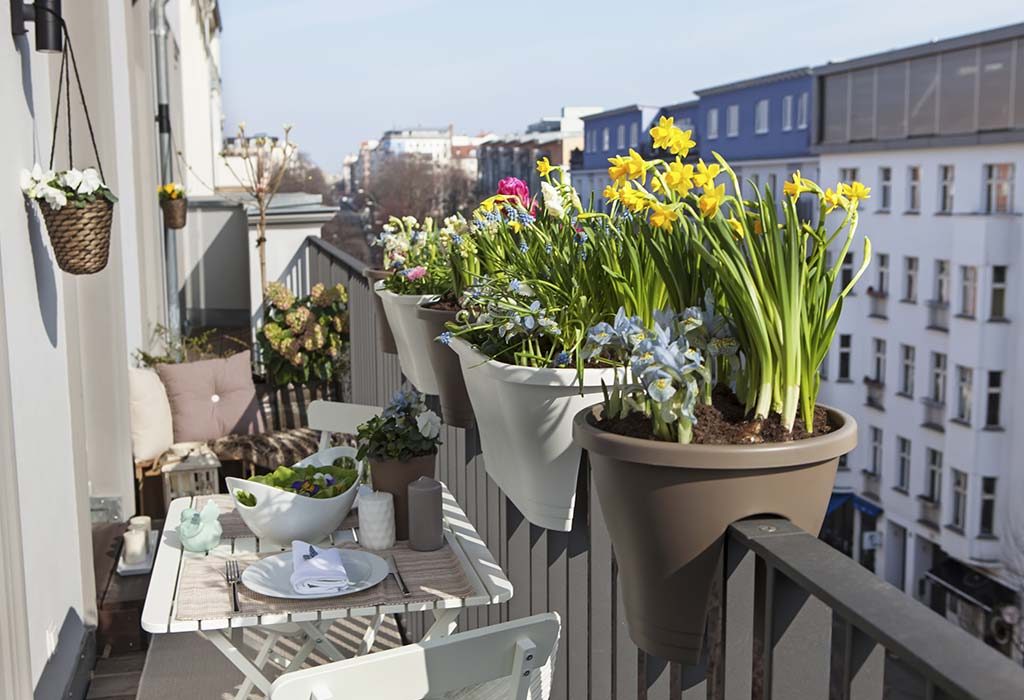 25 Small Apartment Balcony Ideas With Big Style
