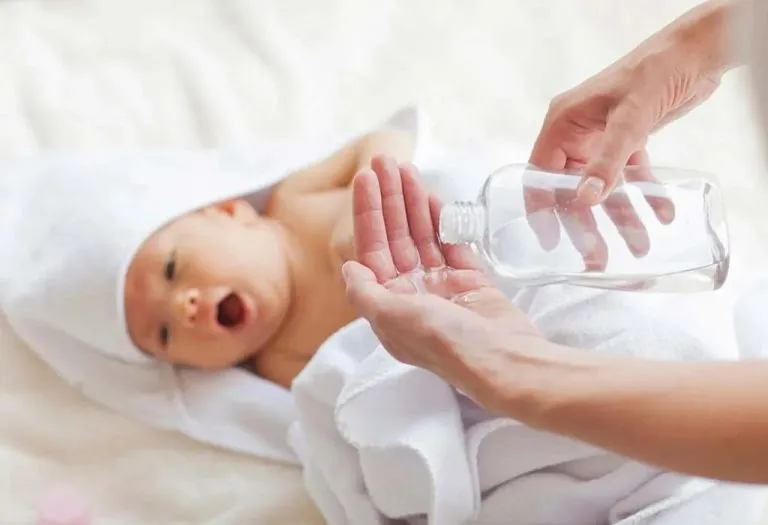 Grapeseed Oil for Baby - Benefits and Precautions