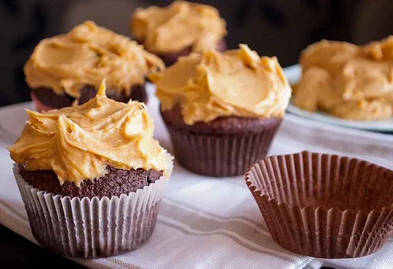 Muffins with Peanut Butter