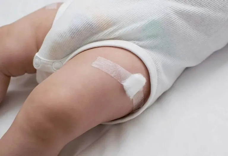 Can Babies Have Vaccinations With a Cold or Cough?