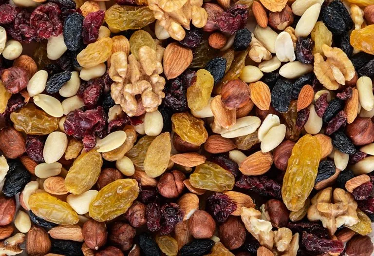 10 Nutritional Recipes with Dried Fruits