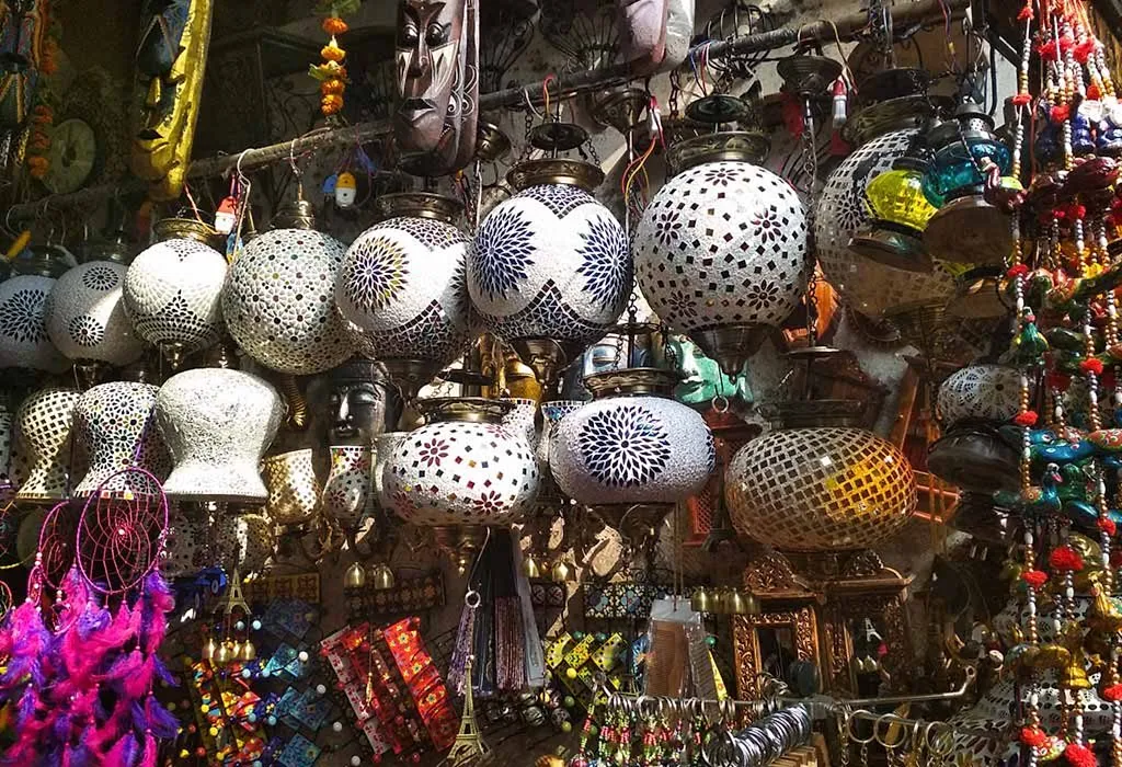 Sadar Bazaar, Lucknow