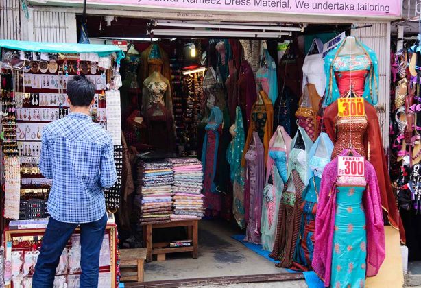 Top 10 Street Shopping Destinations in India That Are a Must-visit